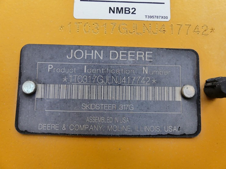 2022-deere-317g-image-18