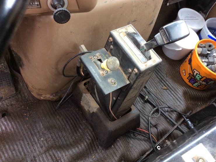 1990-ford-l8000-image-10