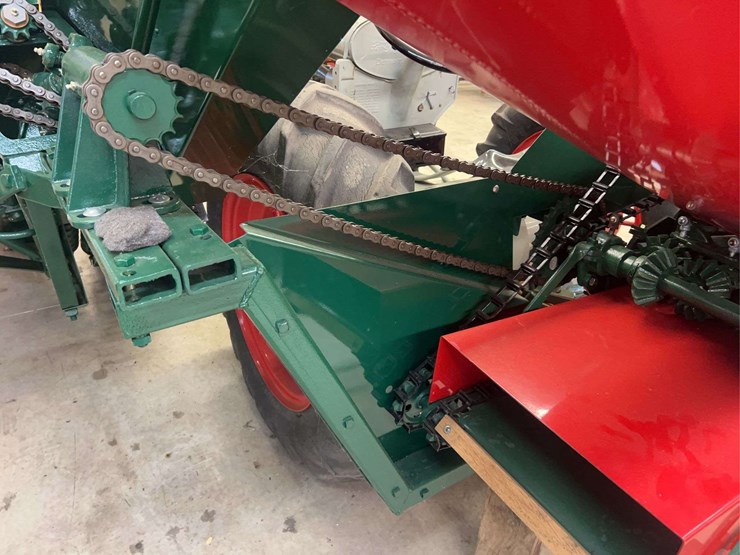 1927-fordson-with-continental-corn-picker-image-68