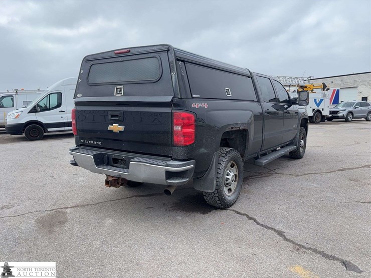 2016-chevrolet-silverado-2500hd-image-4