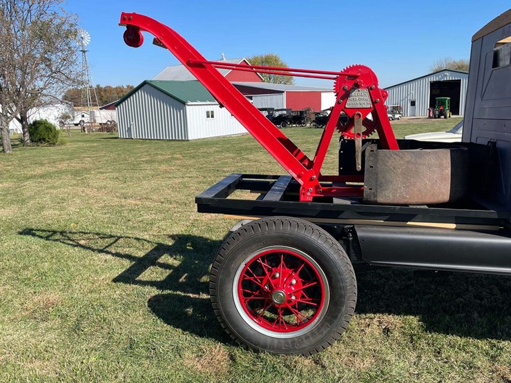 1928-ford-aa-wrecker-truck-image-31