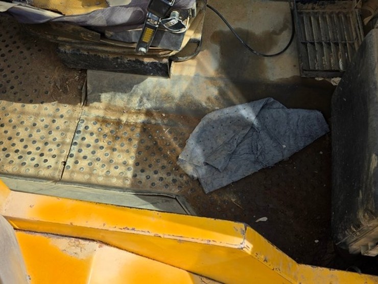 1999-volvo-a25c-image-52