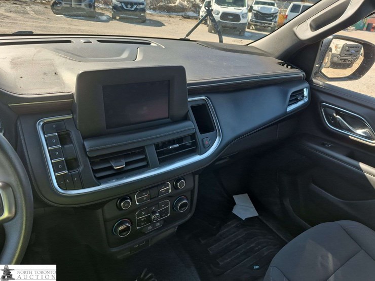 2021-chevrolet-tahoe-image-14