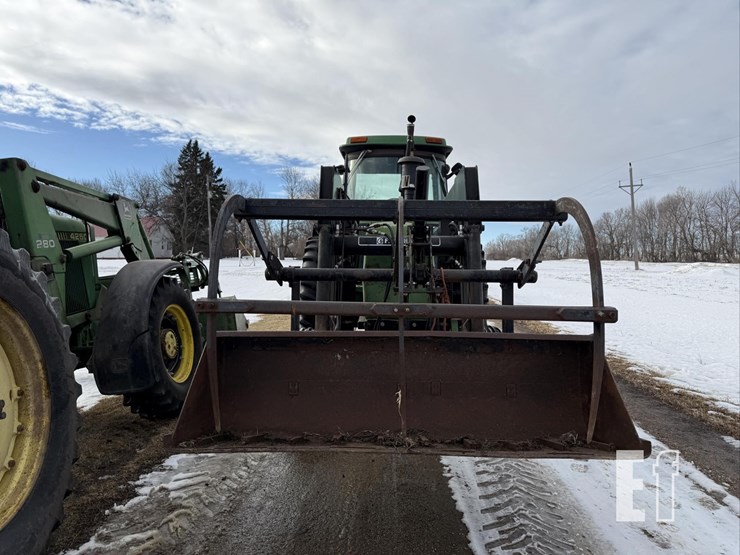 john-deere-4040-image-19