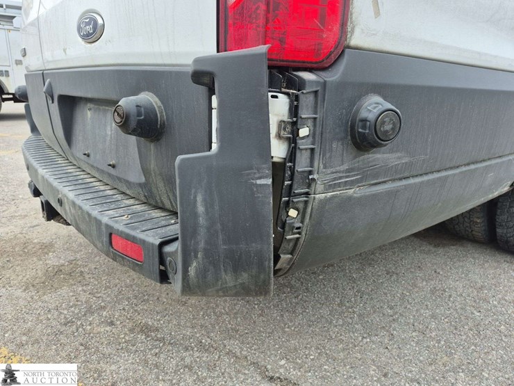 2016-ford-transit-image-24