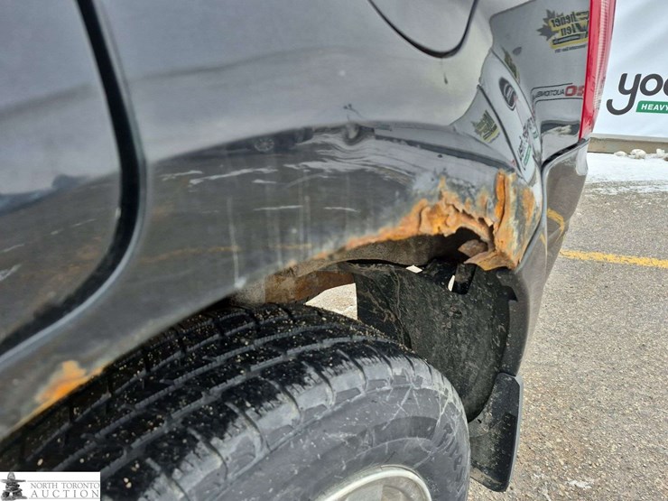 2011-ford-escape-xlt-image-23