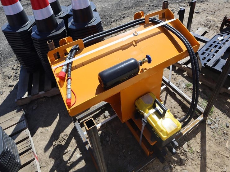 future-pile-hammer-image-4