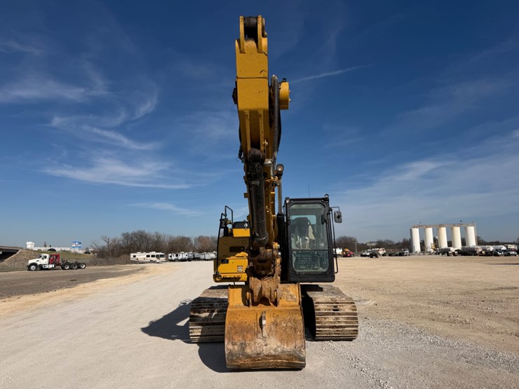 2016-caterpillar-323fl-image-2