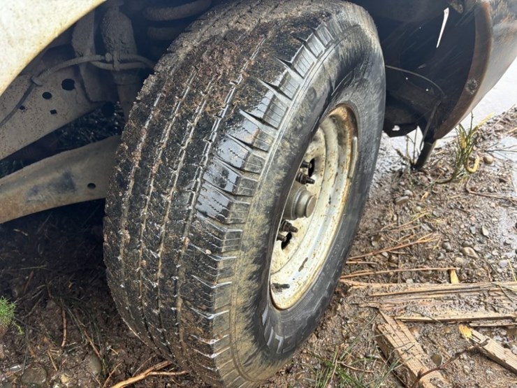 2001-ford-f350-image-12