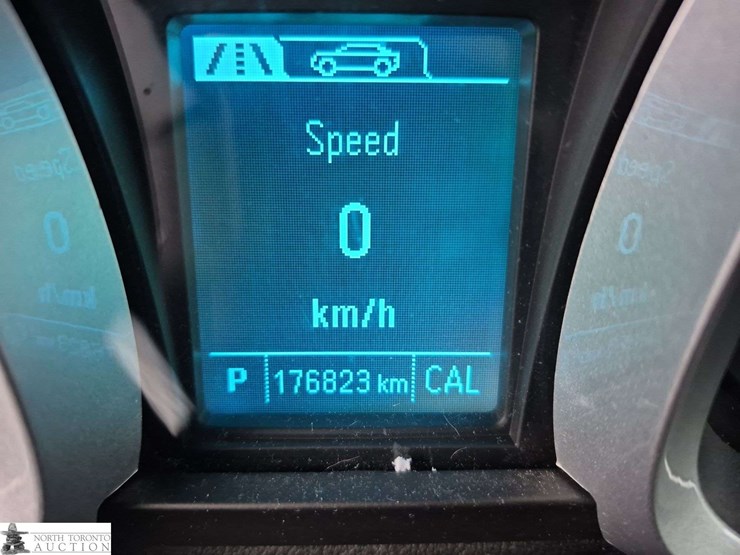 2017-chevrolet-equinox-image-15