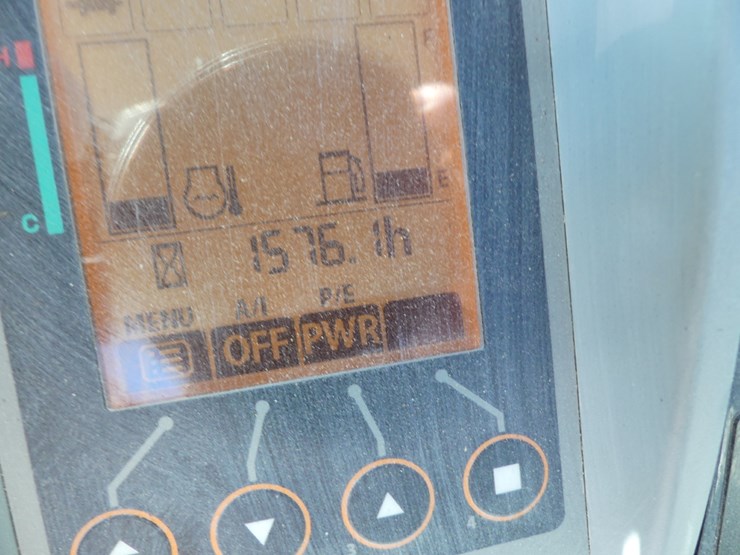 2019-deere-35g-image-15