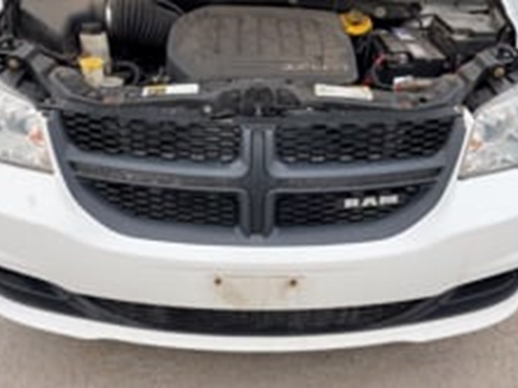 2015-ram-c/v-image-9