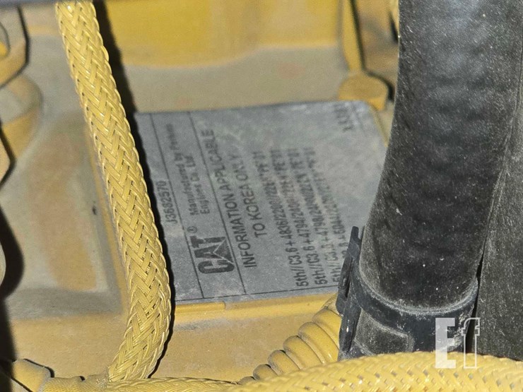 2002-caterpillar-d3-lgp-image-24