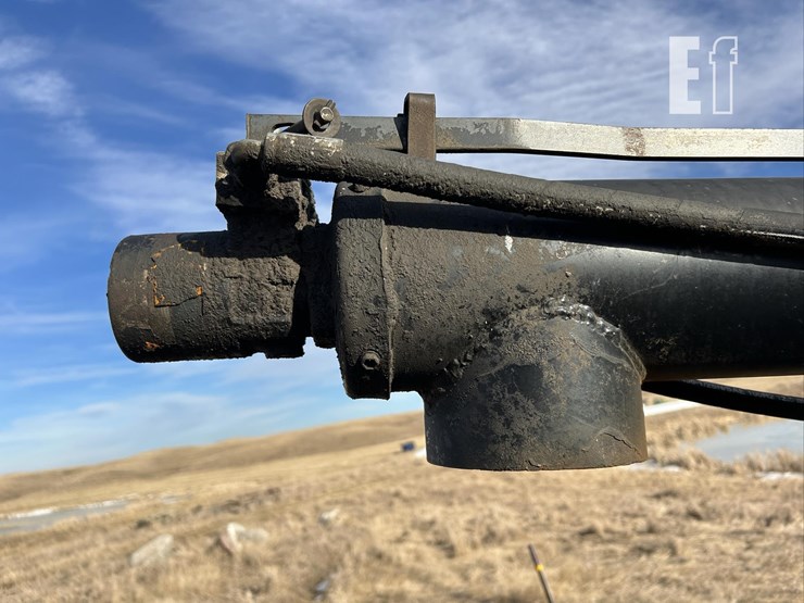 2004-john-deere-1590-image-48