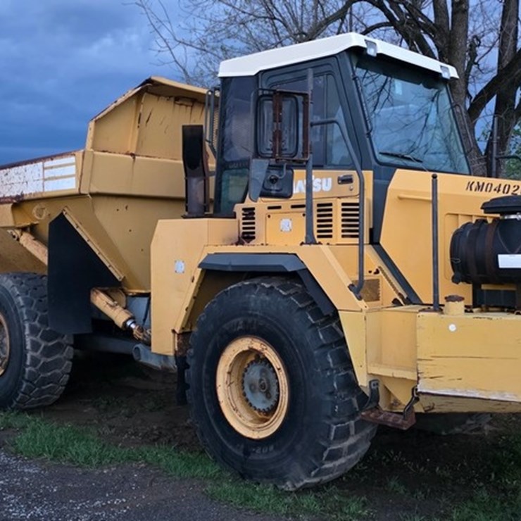 2005 KOMATSU HM300-1