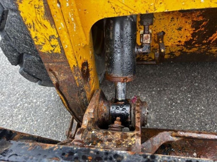 2009-caterpillar-232b2-image-38