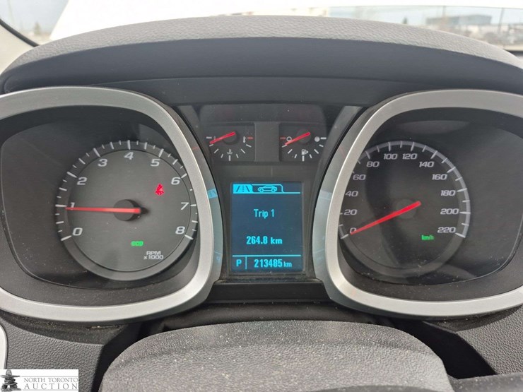 2013-chevrolet-equinox-image-12