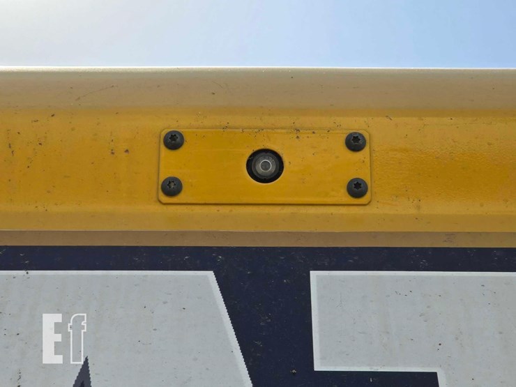 2020-caterpillar-326-image-22