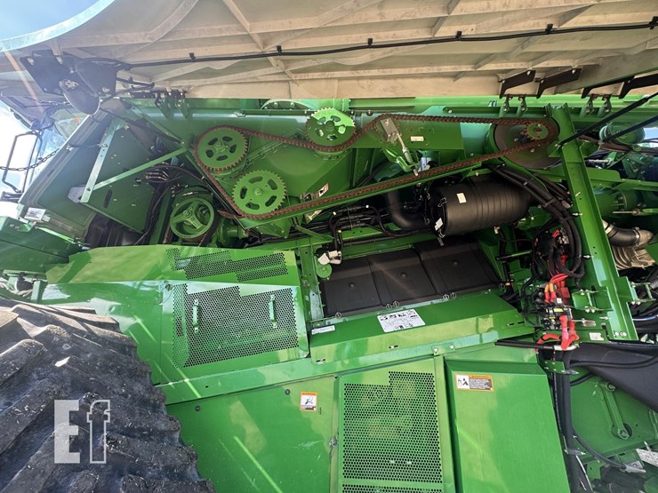 2019-john-deere-s790-image-11