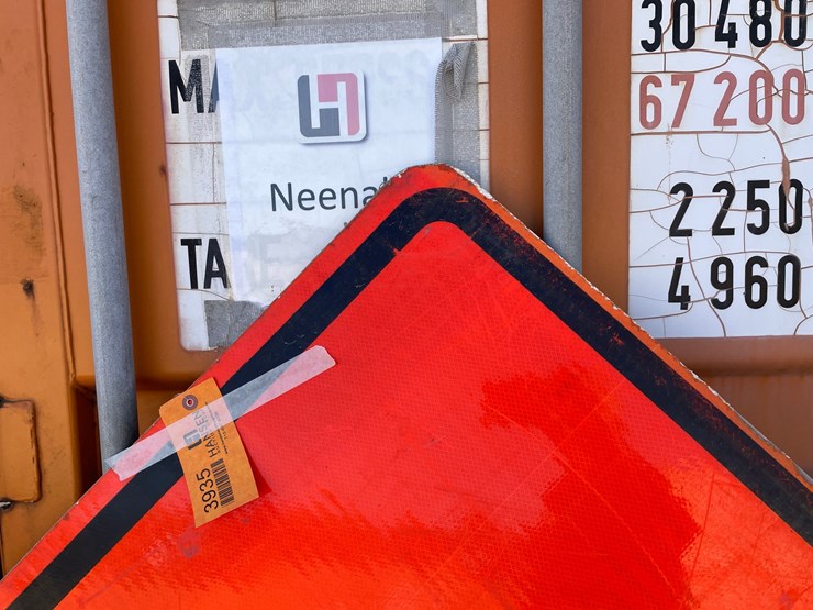 #3935-•-retired-fiberglass-road-signs-image-7