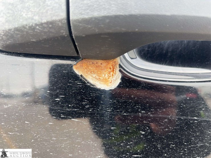 2016-chevrolet-silverado-2500hd-image-15