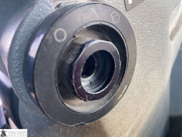 2010-caterpillar-924h-image-19