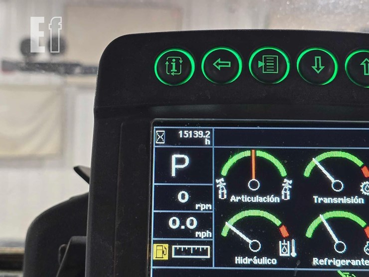 2012-deere-770g-image-23