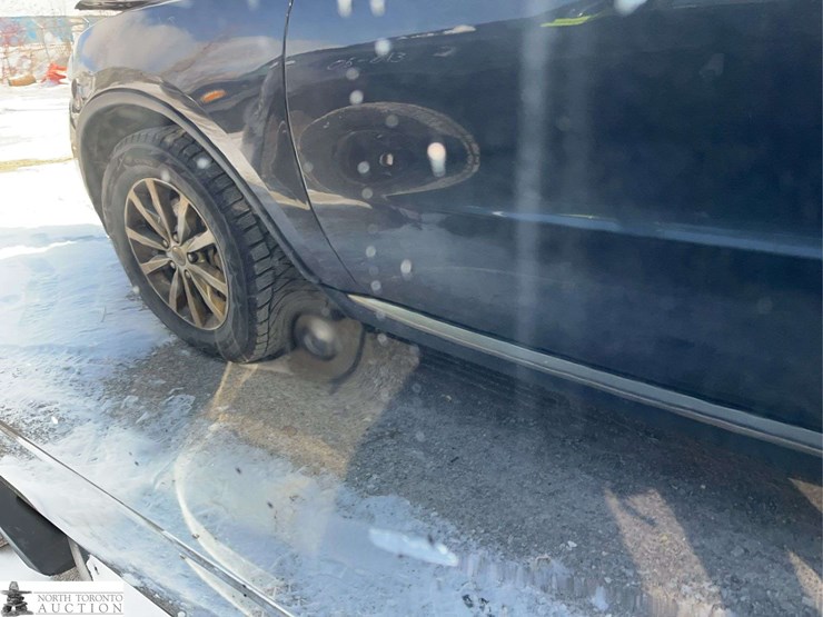 2017-chevrolet-tahoe-image-23