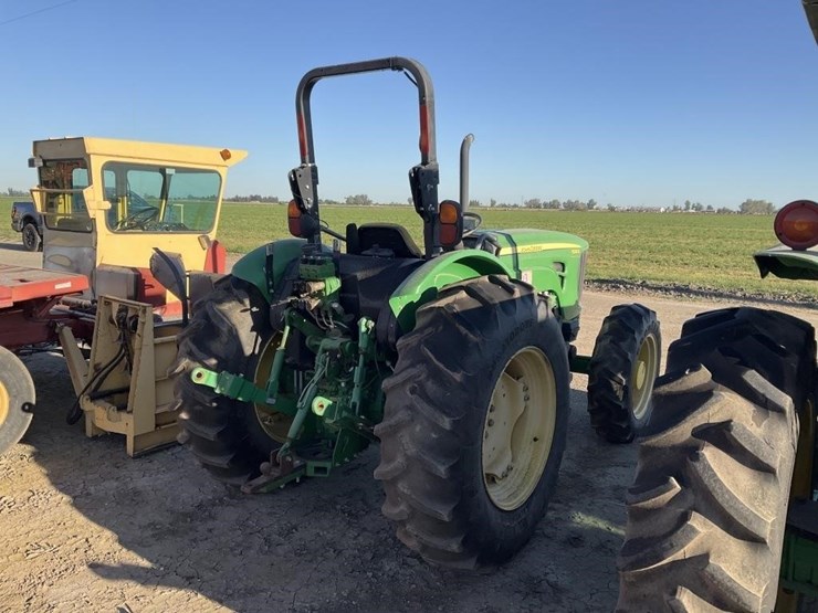 john-deere-5083e-image-3