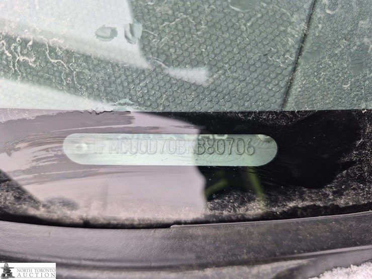 2011-ford-escape-xlt-image-16