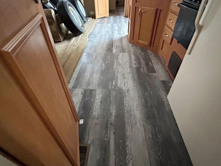 2010-gulf-stream-innsbruck-supreme-lodge-40tbs-t/a-image-82