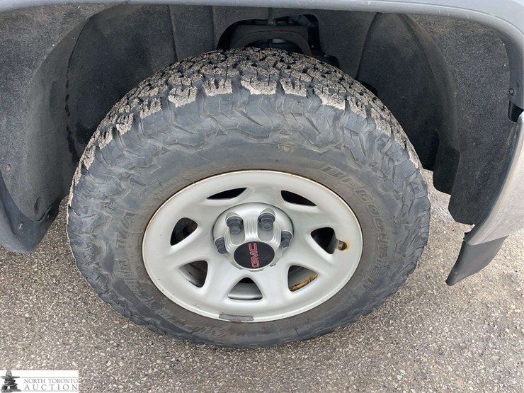 2016-gmc-sierra-1500-image-26