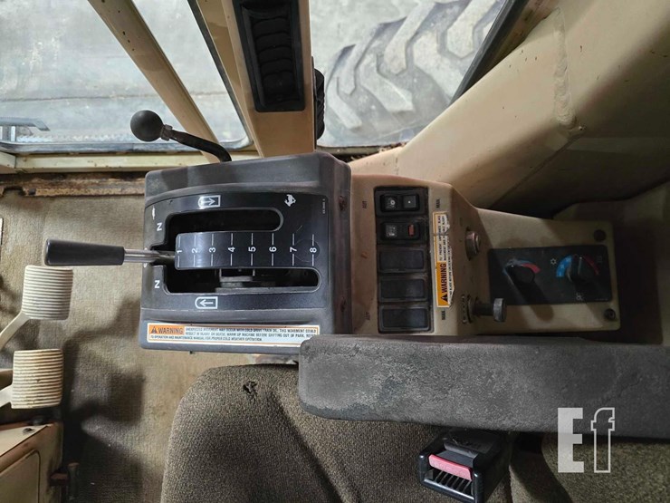 1997-caterpillar-143h-image-16