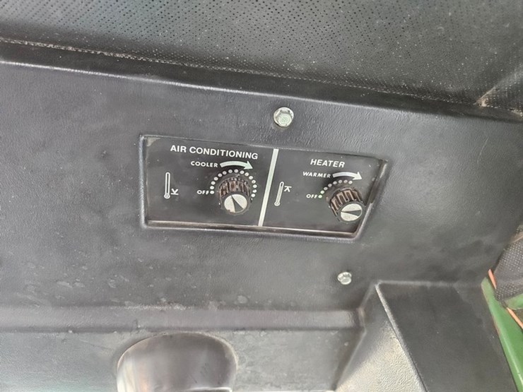 1974-john-deere-7520-image-48