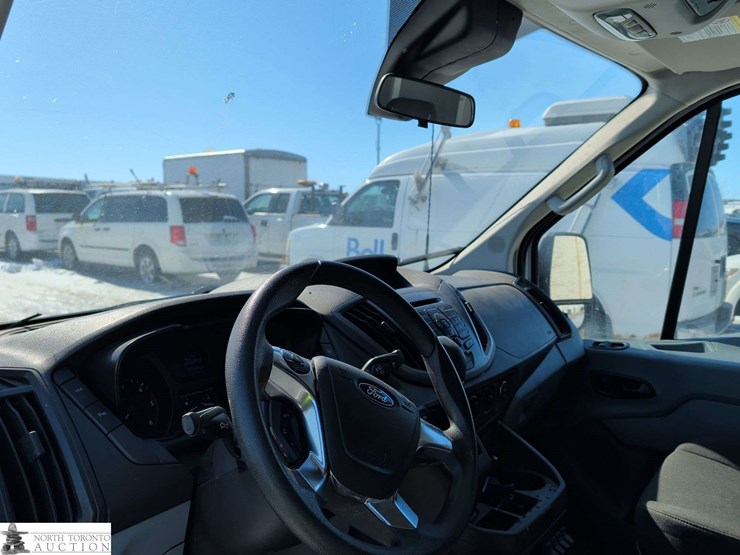 2016-ford-transit-image-10