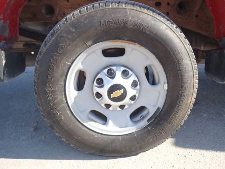 2022-chevrolet-2500hd-image-76