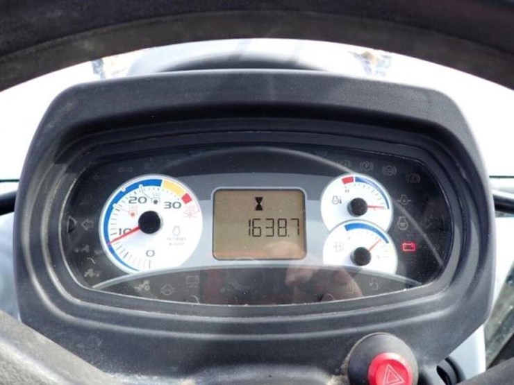 2014-new-holland-t4.75-image-11