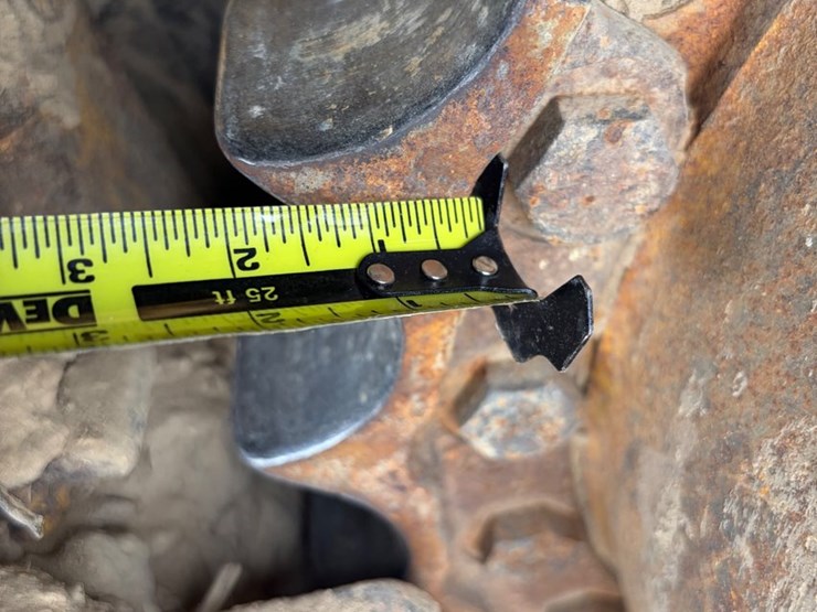 deere-750c-lt-image-7