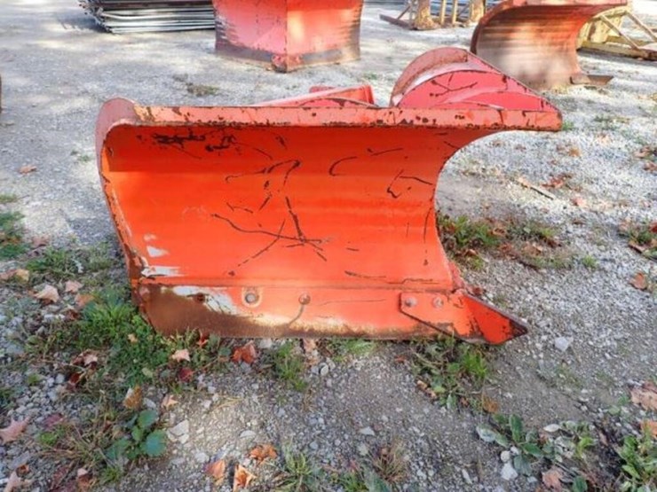 hla-5-ft-v-plow-image-2