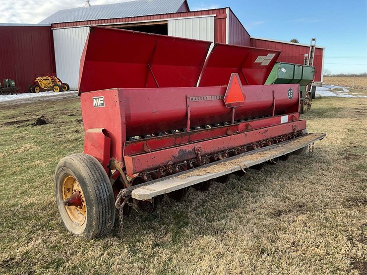 massey-ferguson-33-image-2