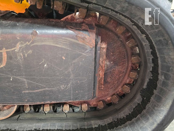 2021-jcb-3ts-8t-image-27