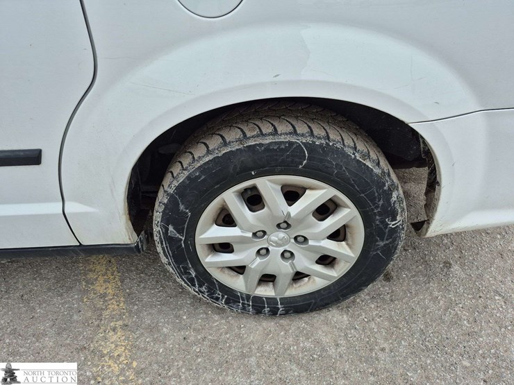 2015-ram-c/v-image-22