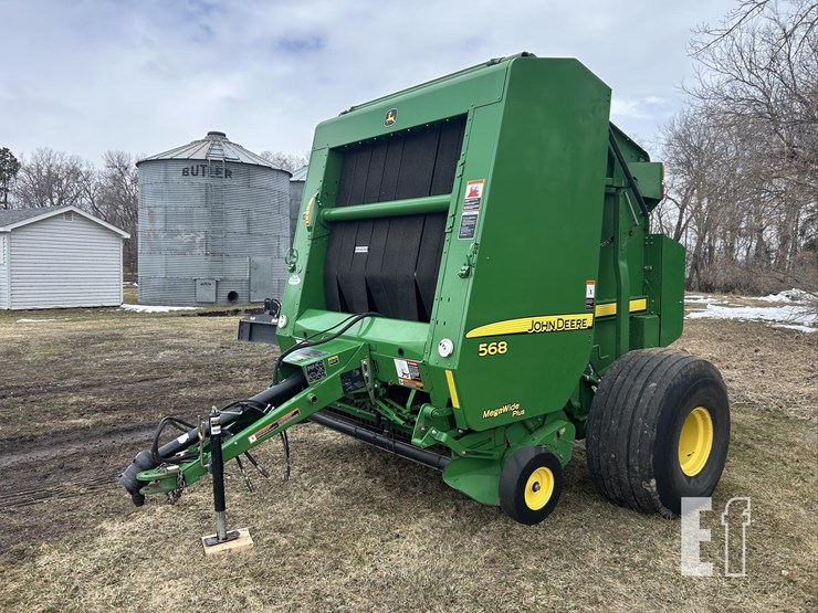 2011-john-deere-568-image-4