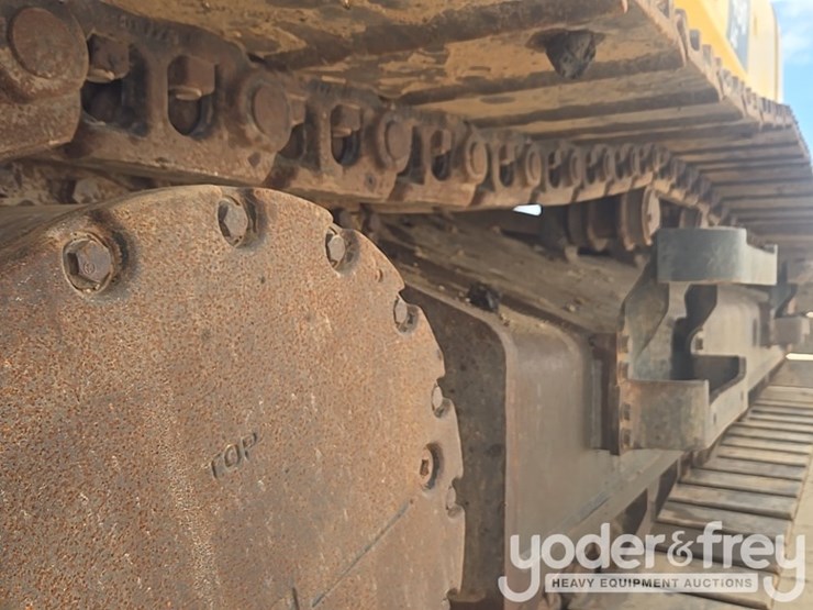 2015-komatsu-pc490-lc-11-image-15