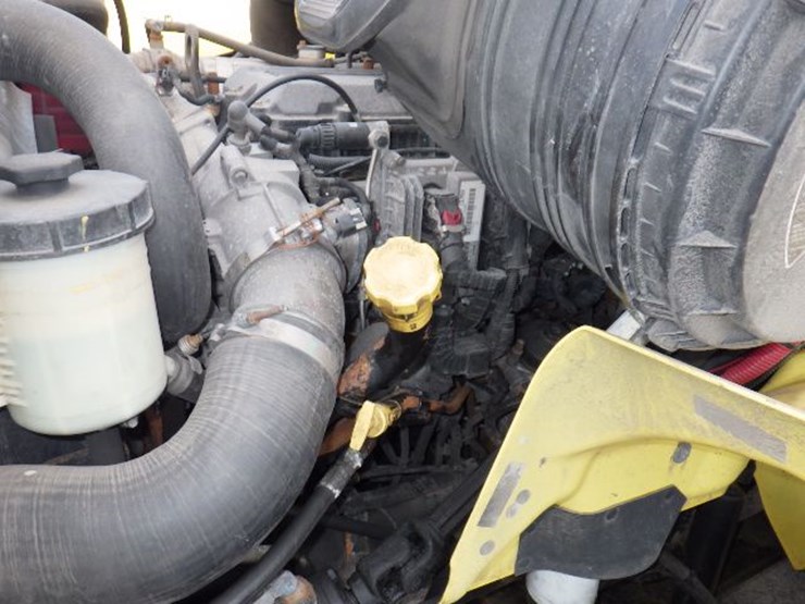 2016-international-8600-image-17