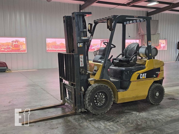 2018-caterpillar-gp25n-image-1