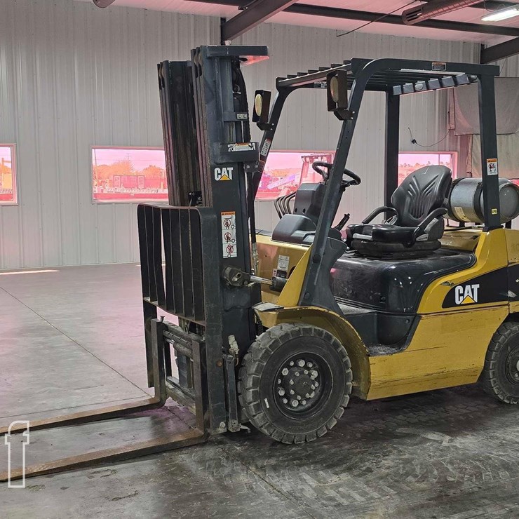 2018 CATERPILLAR GP25N