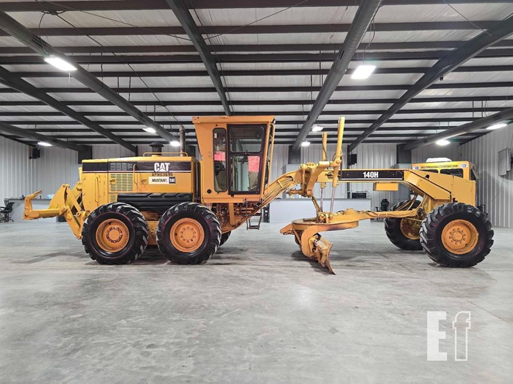 2007-caterpillar-140h-image-5