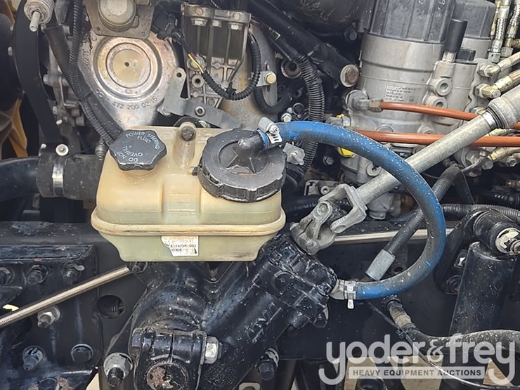 2011-freightliner-cascadia-125-image-60