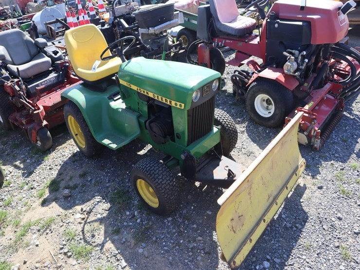 john-deere-110-image-2